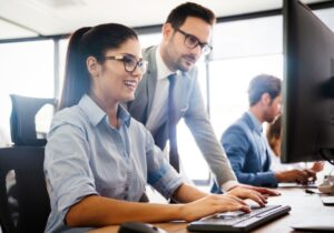 Outsourcing IT jako korzystne rozwiązanie dla małych i średnich firm